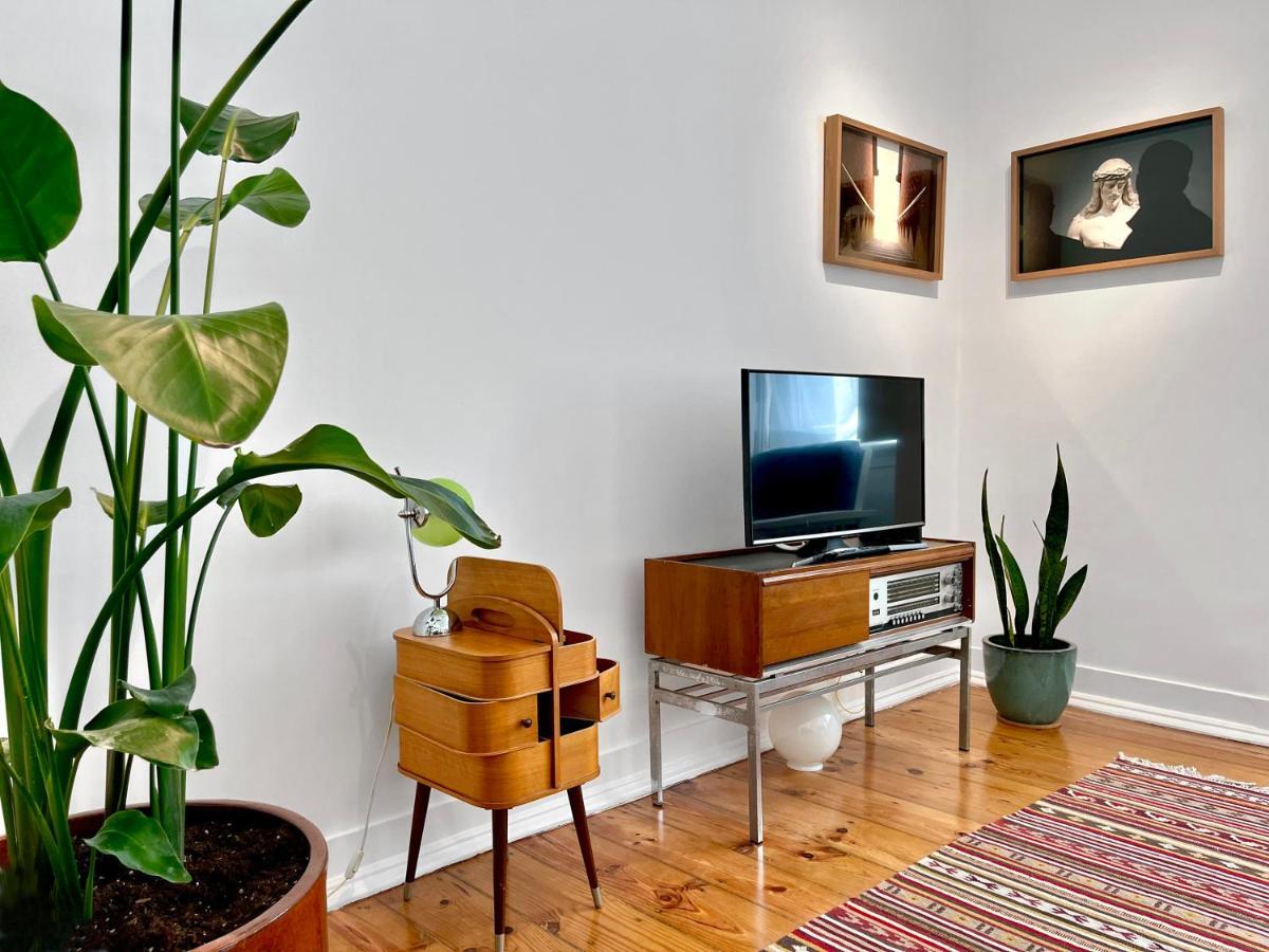 New Art Apartment Lisbon Exterior photo