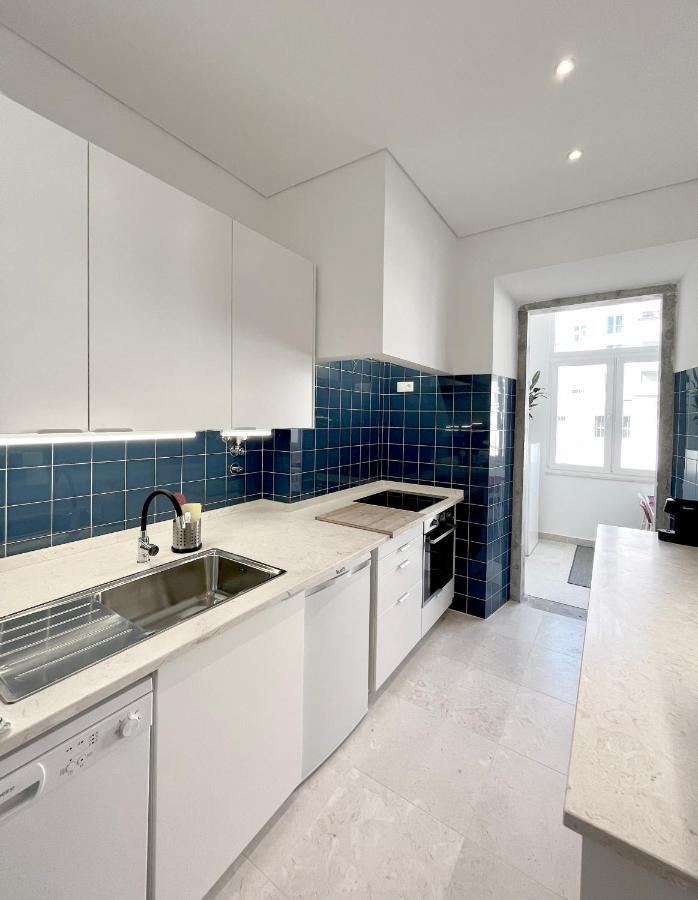 New Art Apartment Lisbon Exterior photo